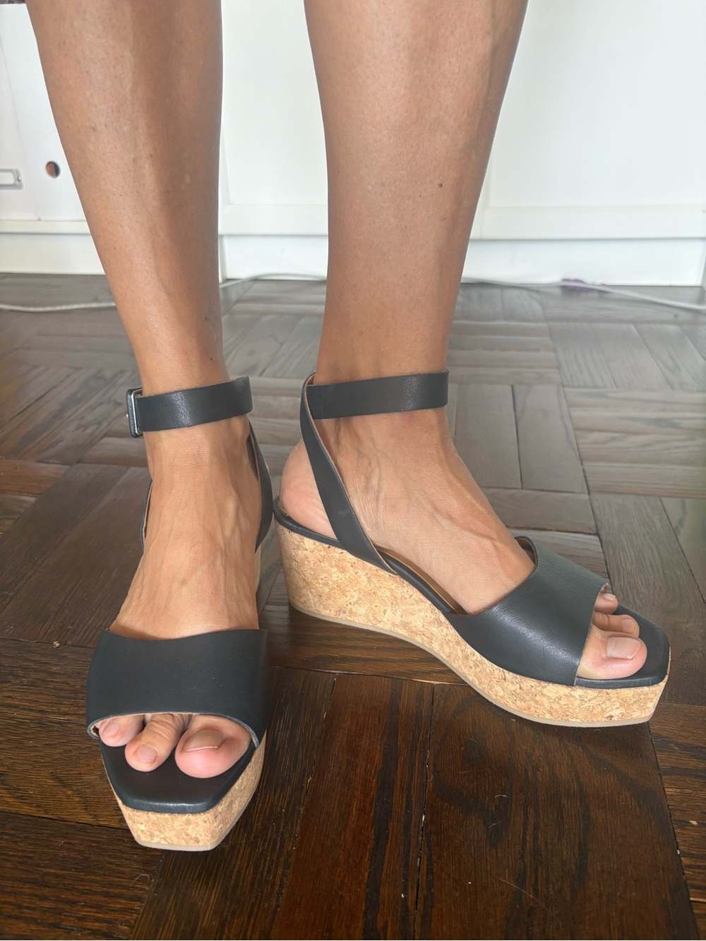 COCLICO Black Platform Sandals